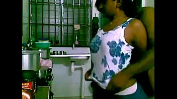 Sultry Telugu Aunty Gets Wild In Steamy Face-to-face Encounter