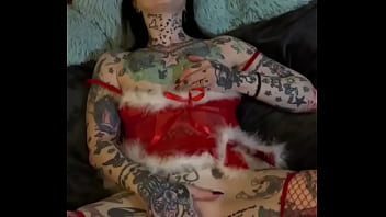 Naughty Milf’s Christmas Eve Solo Climax