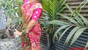 Sultry Bengali Bhabhi In Red Saree Gets Ravished By Devar In Steamy Outdoor Encounter