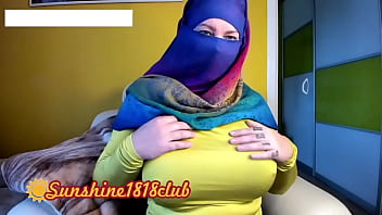 Voluptuous Middle Eastern Beauty In Hijab Reveals Her Ample Curves On Cam, November 2nd