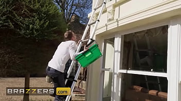 Kayla Wild’s Homeowner Fantasy: Trading Her Cash Tip For A Double Dicking From The Window Washers