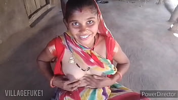 Radha Bhabhi Ki Garam Chudai Ka Maza – Gaon Ki Raat Mein Mast Maza