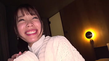 鍛え上げた手技でカチカチ巨根を弄ばれ、アイドル志望の娘がプロデューサーに生中出し3発搾り取られる芸能界の裏事情