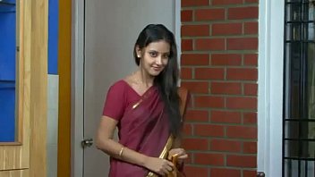 Sizzling Telugu Aunty Steamy Romance In 360p