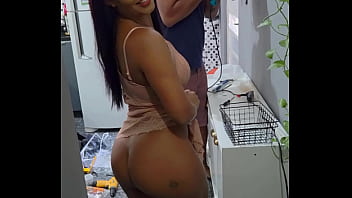 Ele Me Contratou Como Empregada, Mas Meu Marido Acabou Comendo Meu Cu Na Frente Do Corno Manso