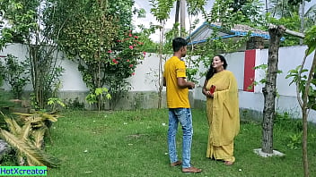 Desperate Indian Bhabhi Begs For Anonymous Young Stud’s Hot Load Deep Inside Her Fertile Pussy