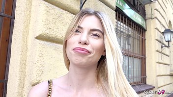 Deutsche Späherin Melina Bekommt Ihren Ersten Wilden Analfick Beim Heißen Straßen-casting