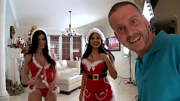 Naughty North Pole: Rebeca Linares And Abella Anderson’s Jiggly Jingle Bell Ride