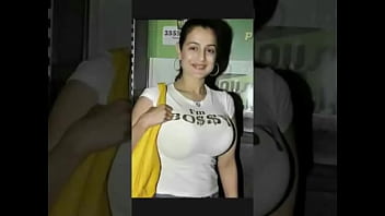 6 Busty Bollywood Babes With Knockers That Rocked 2017