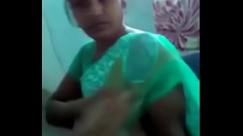 Juicy Tamil Beauty’s Luscious Melons