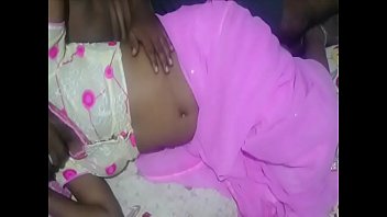 Sultry Desi Aunty In Hot Pink Saree Invites You To Worship Her Fleshy Navel With Your Lips