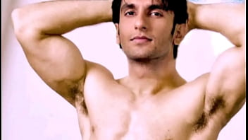 Ranveer Singh’s Bare Balls Exposed In Shocking Wardrobe Malfunction