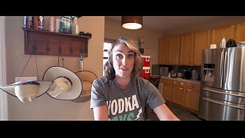 Fucking My Girlfriend’s Milf Mom Lauryn Mae Full Of Cum