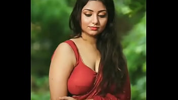 Curvaceous Mallu Beauty With Voluptuous Melons