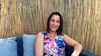 Kyara, Cette Milf Canon, Obsédée Par La Bite Et Assoiffée De Queues