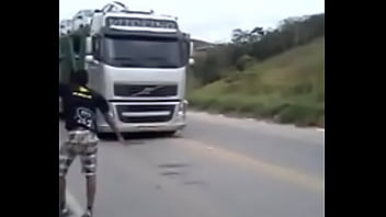 Quebrando A Asa Do Garoto Safado