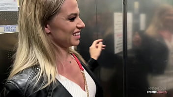 Daring Public Suck-off: Blonde Bimbo Gulps Down Every Last Drop