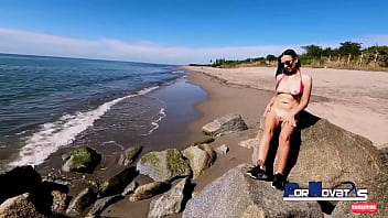 Madura Liberal Se Entrega A Un Alemán Maduro En Ardiente Encuentro Playero De México
