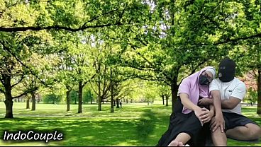 Wild Muslim Lovers Risk It All With Public Park Tryst