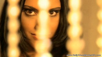 Unleash Your Inner Seductress: A Guide To Living In Ecstasy