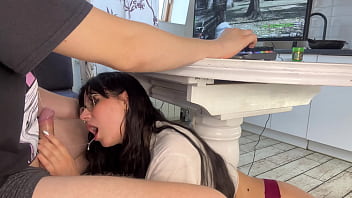 Gaming And Gagging: My Stepsister’s Throat-fucking Face Shot During Cs:go