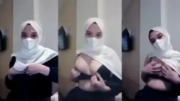 Jilbab Seksi Menggoda, Payudara Montok Diremas-remas Di Ruang Periksa Klinik