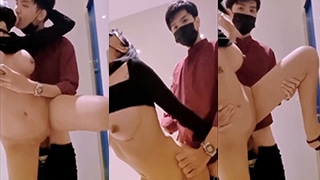 Selingkuh Panas Di Kamar Mandi Kantor