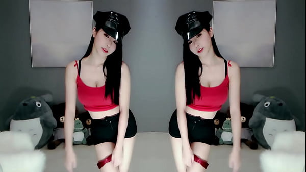 Cô Gái Trung Quốc Quyến Rũ đắm Mình Trong Cuộc Yêu Nồng Nhiệt Trên Bãi Biển