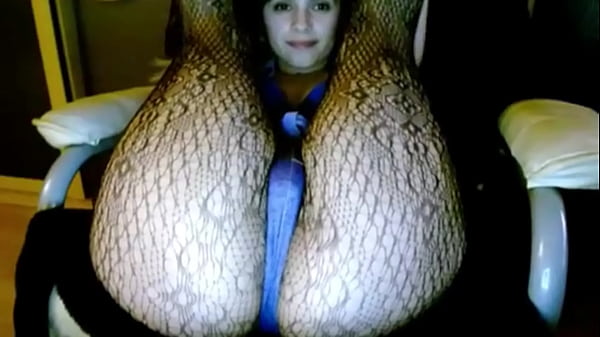 Naughty Girl Teasing Herself On Live Cam