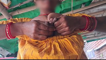 थकुर की पत्नी ने नौकर से चुदवाया, थकुर का लंड छोटा था