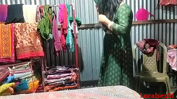 Sultry Country Maiden’s Passionate Tryst With Her Urban Lover