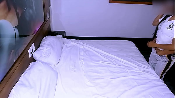 Colegiala Ardiente Con Un Trasero Monumental Que Enloquece