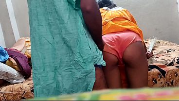 Desi Bhabhi Ki Garmi Bhari Doggy Style Chudai, Mardana Dum Se Chodai