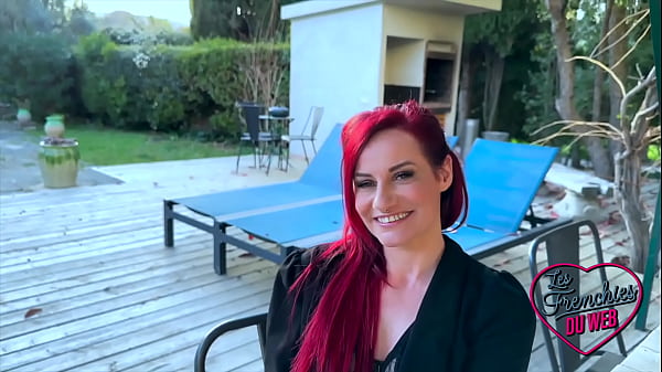 Sally, La Déesse Mûre, S’abandonne Au Plaisir Interdit De La Sodomie