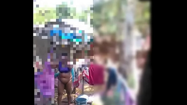 भारी भरकम देसी कूल्हों वाली मोटी चुदाई