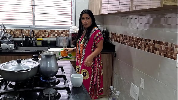 Stepson’s Forbidden Lust Unleashed On His Curvy Stepmom