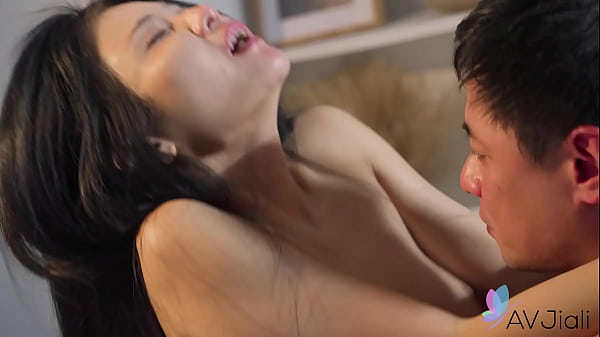 Xian’erai’s Secret Craving: A Throbbing Surprise Ignites Her Deepest Desires.