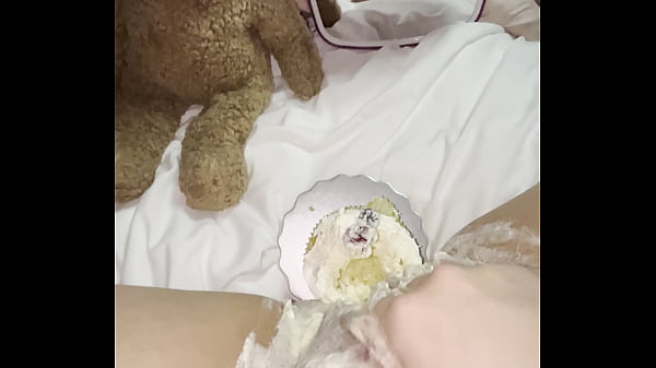 4k Ultra-hd: My Kinky 18-year-old Virgin Step-sister Skips College To Fuck Herself With Creamy Cake—saudi Amateur Arabian Snow White In Los Angeles, Usa
