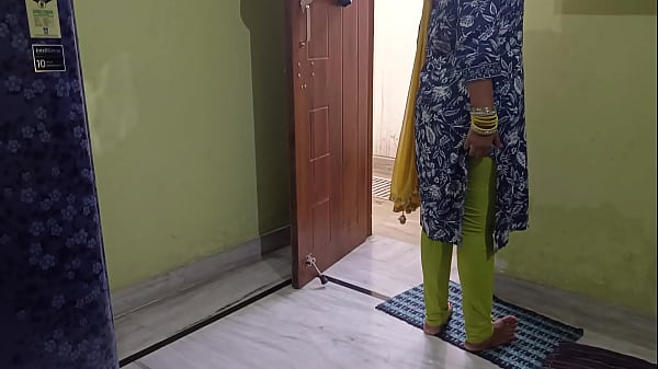 Sasur Ne Bahu Ki Pyaas Bujhane Ke Liye Dard Ka Bahana Banaya