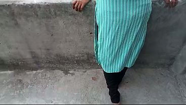 भारतीय सौतेली बहन को भाई ने ज़बरदस्ती चोदा, साफ हिंदी आवाज़ में