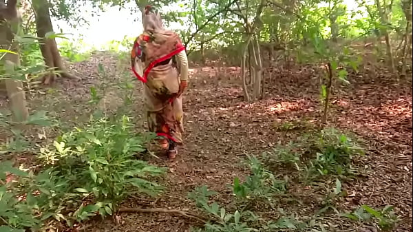 Jungle Heat: Desi Radhika’s Wildest Christmas Encounter