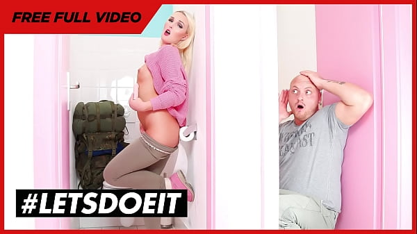 Lusty Lodgings: Blonde Teen’s Secret Bathroom Pleasure Unleashed In A Steamy Creampie Encounter