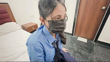 Desi Schoolgirl’s Wild Ride In Oyo With Hindi Moans