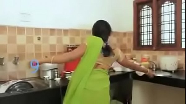 Sultry Saree Seduction: Devar And Bhabhi’s Bedroom Navel Romance