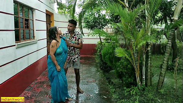 Sultry Indian Aunty’s Torrid Downpour Encounter: Wild Outdoor Passion Unleashed