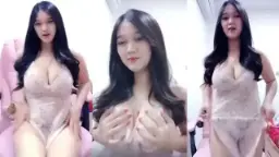 Goyang Menggoda Sheila, Belahan Dada Menggoda