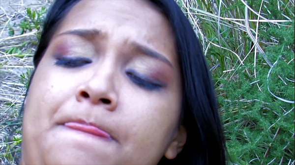 Amateur Whore Gets Railed Outside
