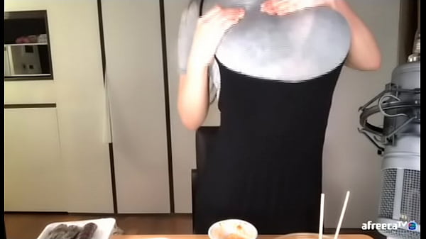 Korean Babe Teasing Herself Through Her Top