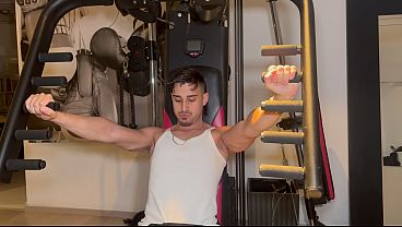 Alma Del Rey’s Gym-toned Curves Take A Double Filling In A Ravishing Gangbang