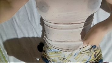 India Se Desnuda, Mostrando Sus Tetas Y Su Húmedo Coño